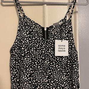New some days lovin sleeveless romper size small